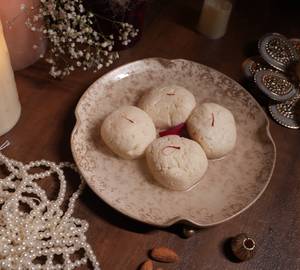Rasgulla (4 Pc)