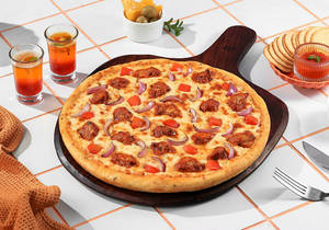 Tandoori Momos Pizza