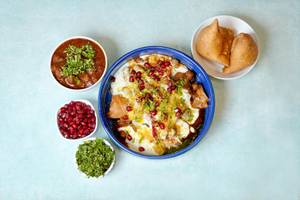 Samosa Chaat (dahi)