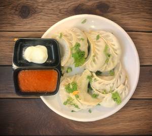 Mushroom momo