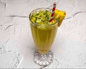 Fresh Pineapple & Lemon Virgin Mojito