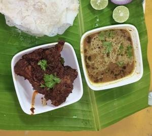 3 Neer Dosa With Chicken Sukka