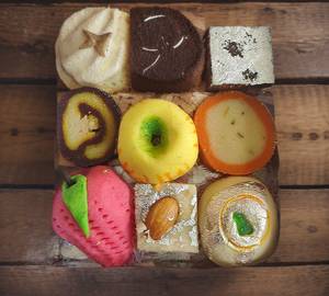 Mix Mawa Mithai Gift Box 250 Gram