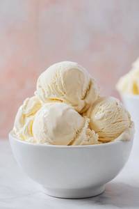 Creamy vanilla ice cream