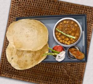 Chole bhature 2 piece  