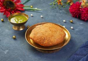 ONION KACHORI @ 1PC