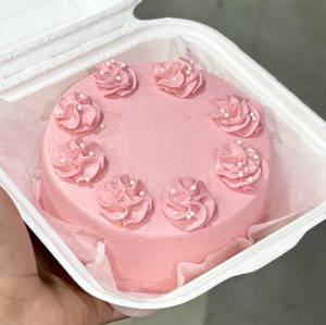 Signature Vanilla Mini Cake