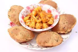 Rajgira Poori 4 + Aloo Sabji