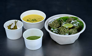 Chola Methi Dhokla - Kadhi