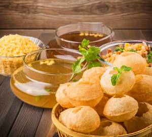 Family Pack Atta Golgappe [50 Pieces]