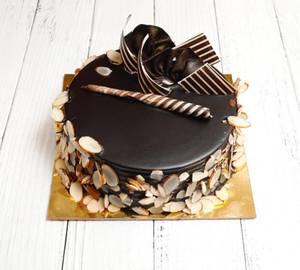 Almond chocolate half kg cakes