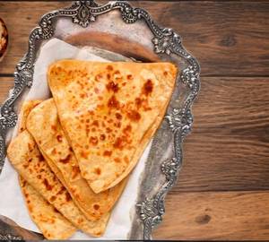 Tikona Paratha [ 50 Gram ]