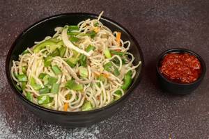 Veg hakka noodles