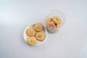 Kaju Coconut Cookies [1 Pcs]