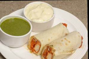 Chilly Chicken Shawarma Roll