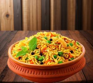 Veg Lucknowi Tawa Biryani [ 550 Gram ]