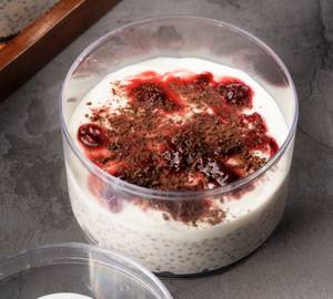 28Gm Protein: Black Forest Overnight Oats