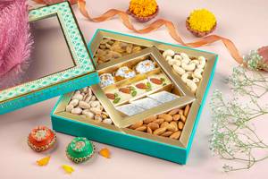 Akruti Hamper