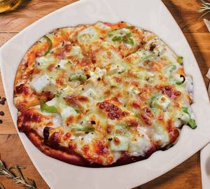 Veggie paneer pizza