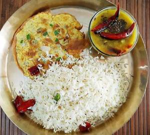 Dal Rice With Omlette
