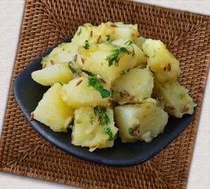 Sada Aloo Sabzi [ 300Ml ]