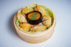 Veg Steamed Momos ( 12 Pcs )