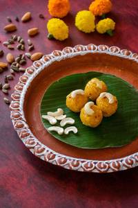 Laddu [2 Pieces]
