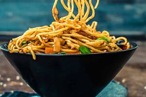 Veg Schezwan Noodles
