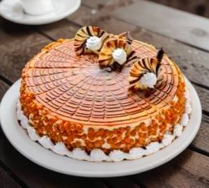 Butterscotch Fresh Cream Cake