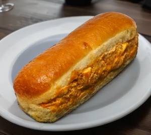 Chilli Paneer Hotdog