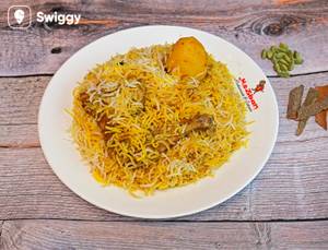 Chicken Biryani [1 Piece] (1000 ml)