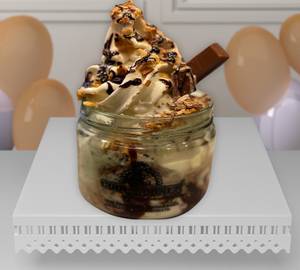 Kit Kat Sundae