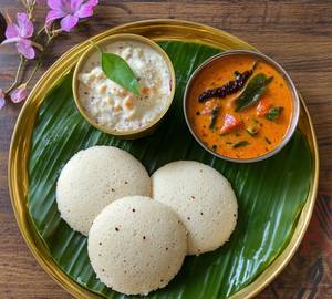 Idli Sambar                                                 