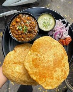 Chana Bhature [1 Plate]