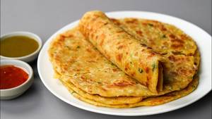 Aloo Paratha With Curd (2 Pc)