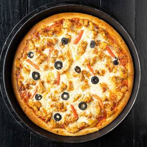 Chicken manchurian pizza