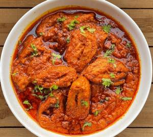 Chatpata Chaap Curry