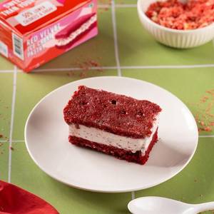 Red Velvet Ice Cream Pastry [150 Ml]