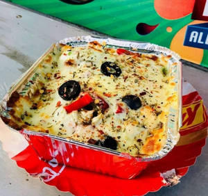 Special Container Pizza Momos