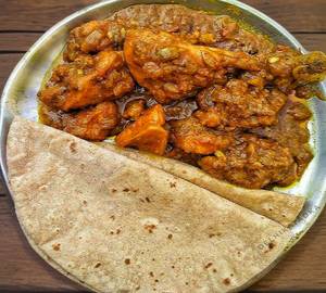 Ahuna Chicken Thali