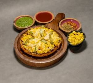 Regular Corn and Capsicum Pizza