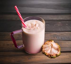 Custurd apple (shitaphal) shake