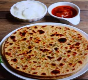 Sattu paratha curd mire pickle [4 pieces]