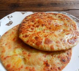 Aloo Pyaz Paratha