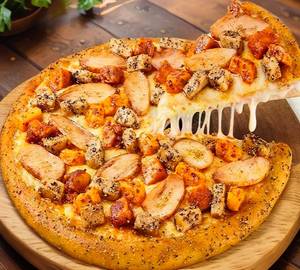 Chicken Dominator Pizza