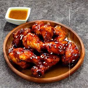 Honey barbeque chicken wings