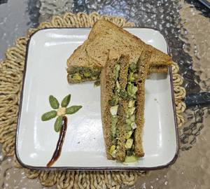 Pesto Paneer Sandwich