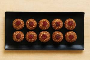 Dryfruits & Nuts Sweets [200g / 10pcs]