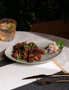 Crispy Mushrooms In Black Pepper Sauce