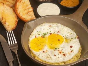 Keto Egg Breakfast Plate